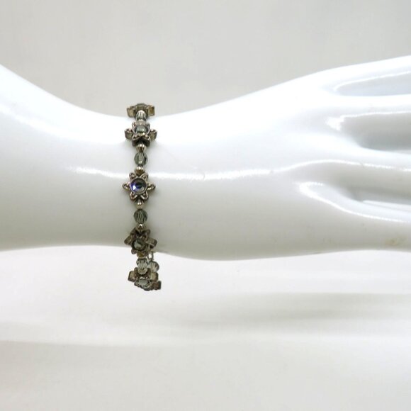 Floral Bracelet Silver Tone Gray Crystal Bead Star Accents Magnetic Closure - Picture 10 of 14